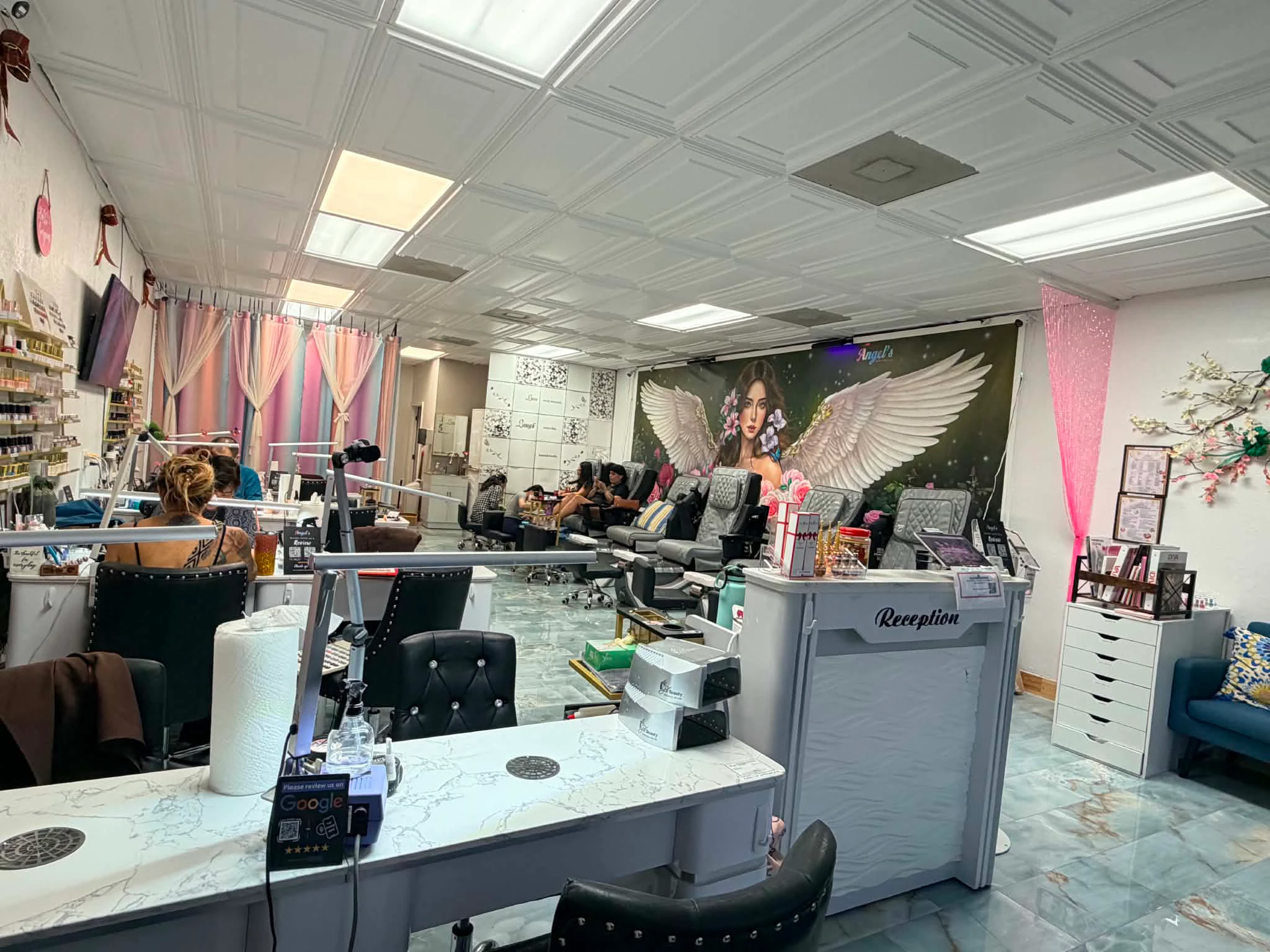 Spa atmosphere at Angel's Nails Cape Coral